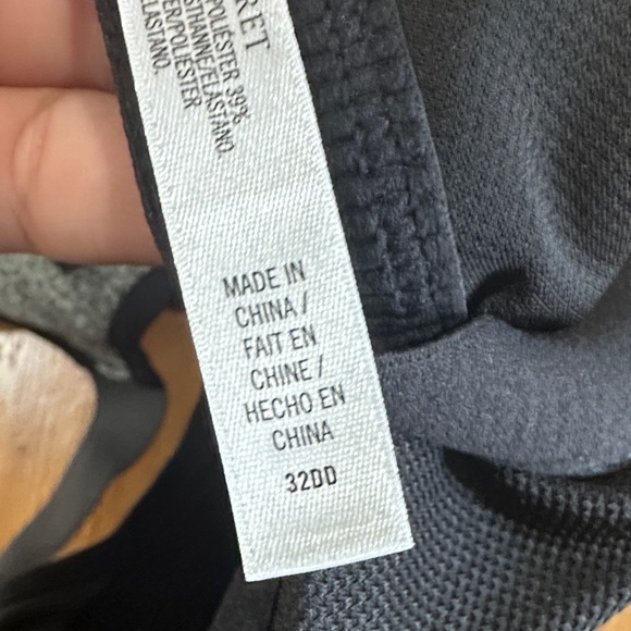 VSX Black and Gray Sports Bra by VICTORIA’S SECRET - Picture 3 of 5